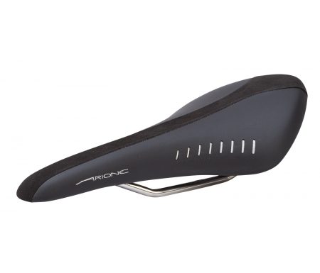 Fizik Arione K:ium – Sadel – Sort